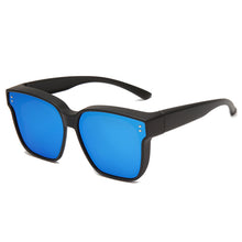Load image into Gallery viewer, Polarized Men Wear Over Myopia Prescription Night Vision Driving Glasses
